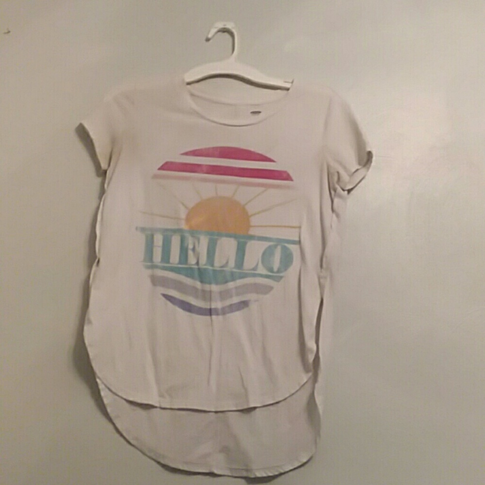 long in the back sunrise Hello shirt